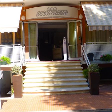 Hotel D'Annunzio Каттоліка Екстер'єр фото