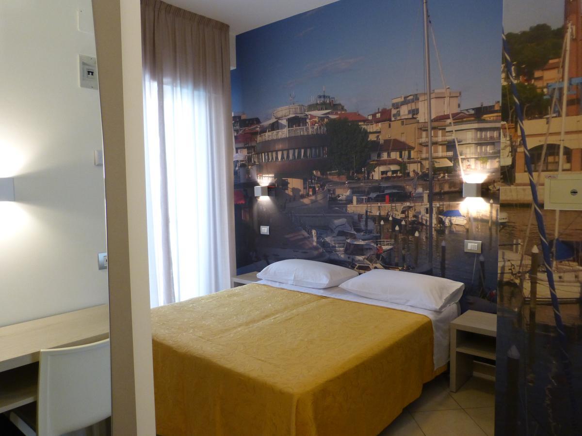 Hotel D'Annunzio Каттоліка Екстер'єр фото